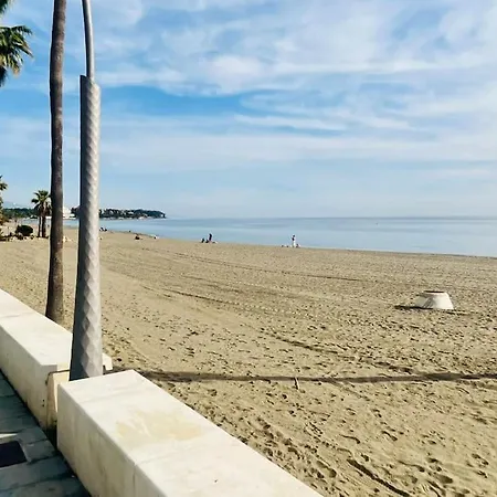 Penthouse At Las Mesas With Amazing Views Appartement Estepona