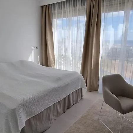 Apartment Penthouse At Las Mesas With Amazing Views *